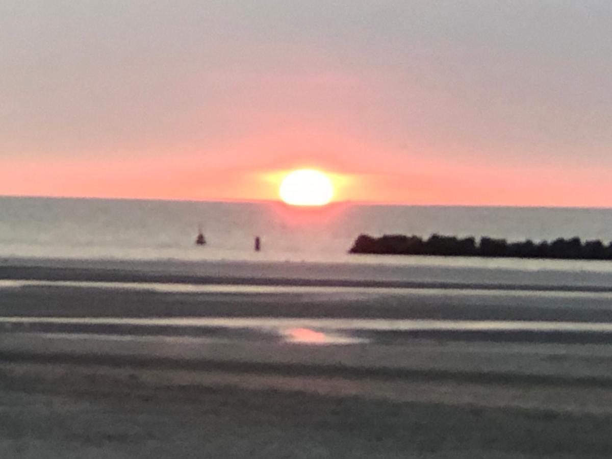 Appartement Sur La Plage De Malo Les Bains Vue Mer Dunkirk ภายนอก รูปภาพ
